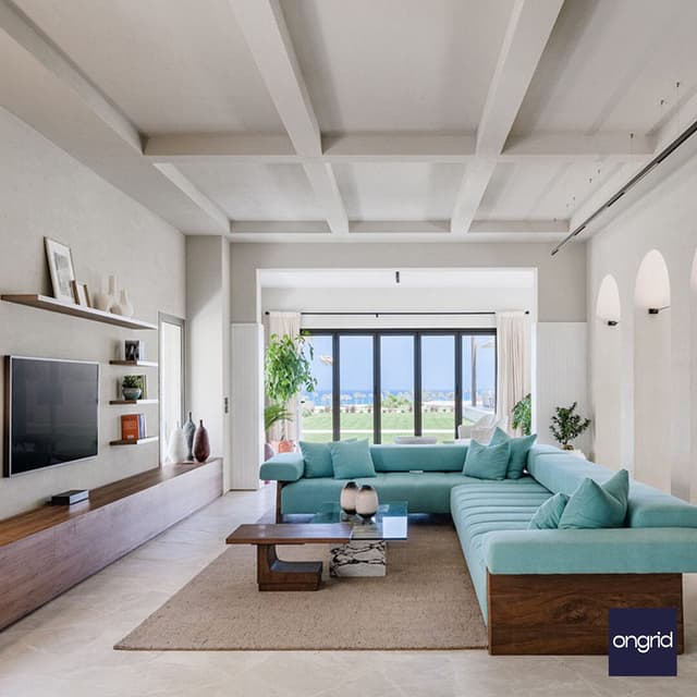 Transformative Wall Design Ideas for Your Living Room - 23' x 17' | Ongrid.Design