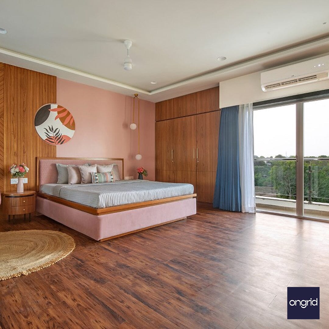 Traditional Indian Bedroom Design | 20' x 15' ongrid.design 